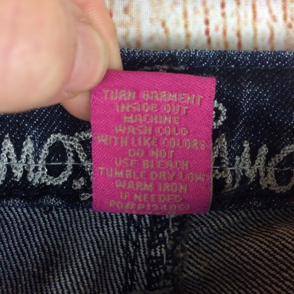 **SOLD** Whiskered & Distressed Jeans Sz 3 - Picture 8 of 8